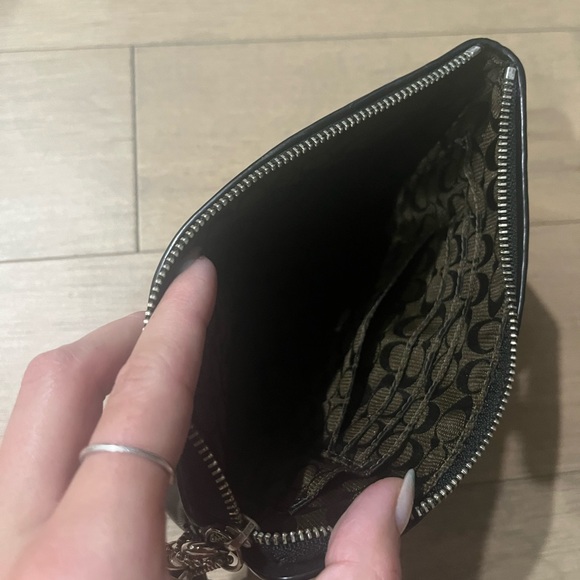 Large coach wristlet wallet - Picture 4 of 9